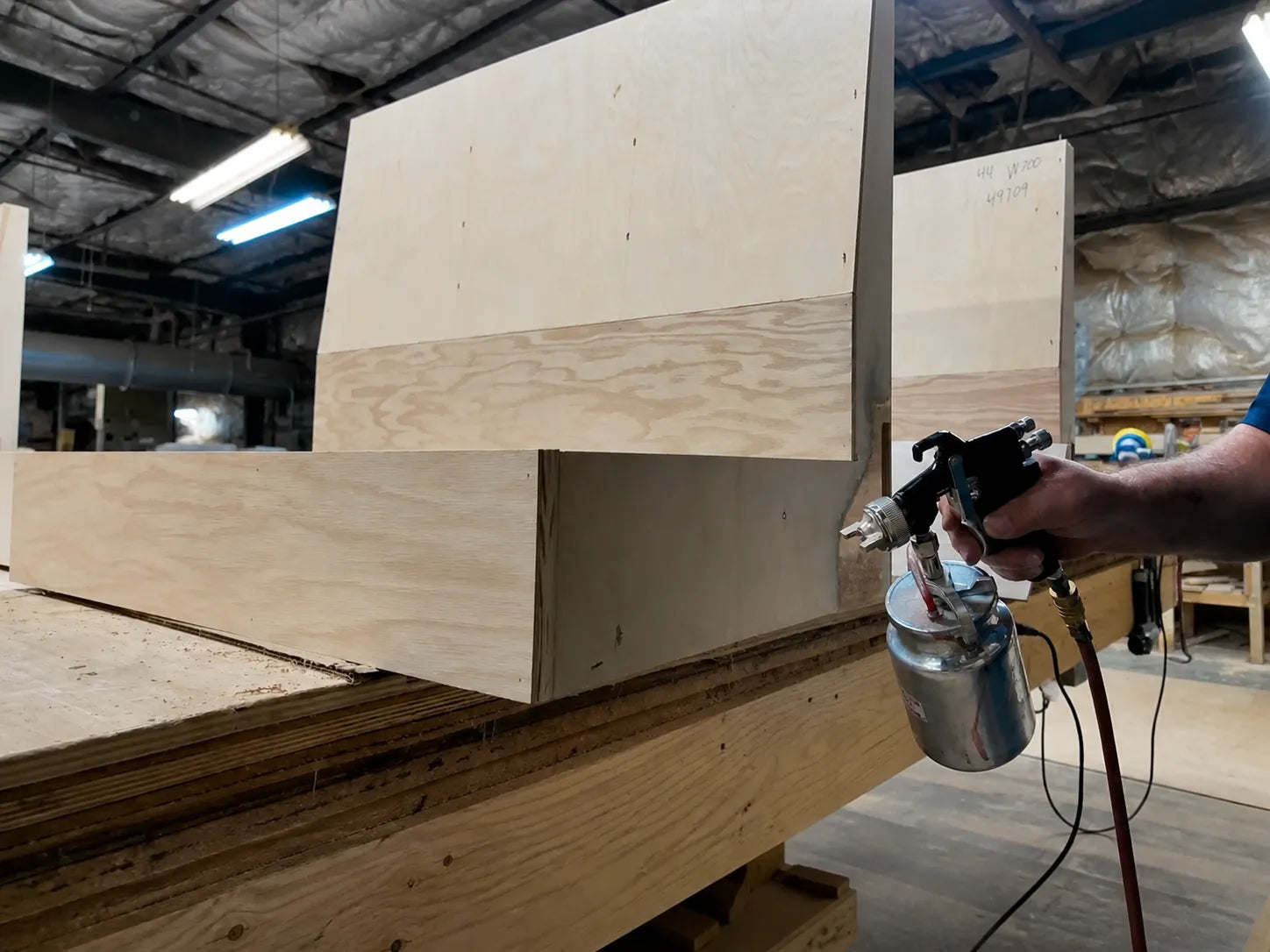 54964